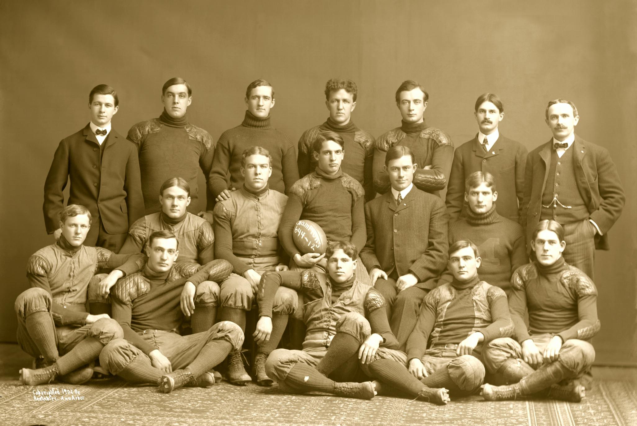 um team 1902 large